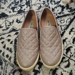 Steve madden ECENTRCQ dark beige slip on sneakers